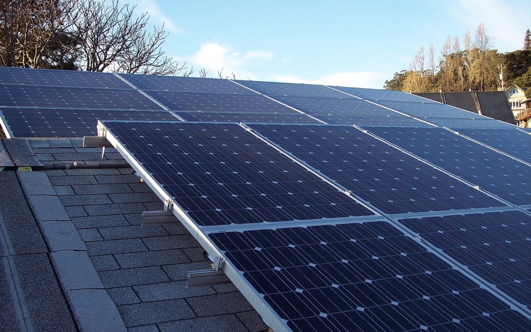Labour announces solar power hubs for 2,000 community buildings